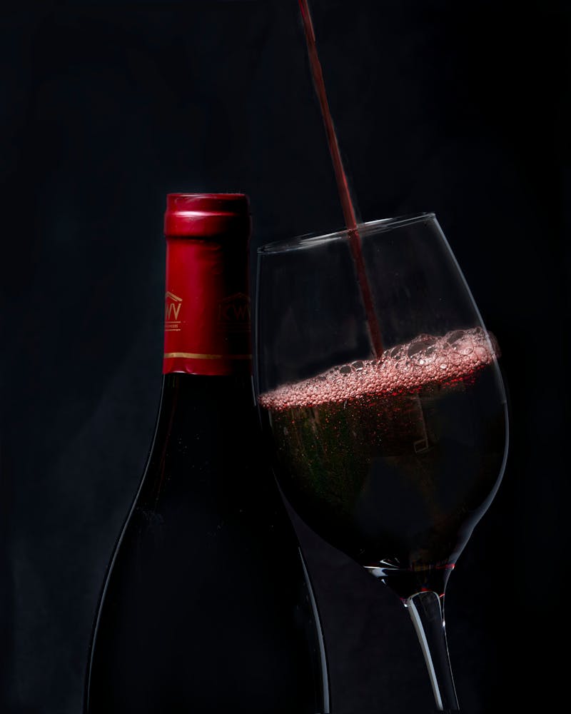 Wine pour